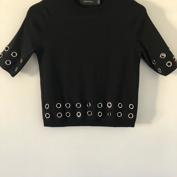 Top - Picture 4 of 4